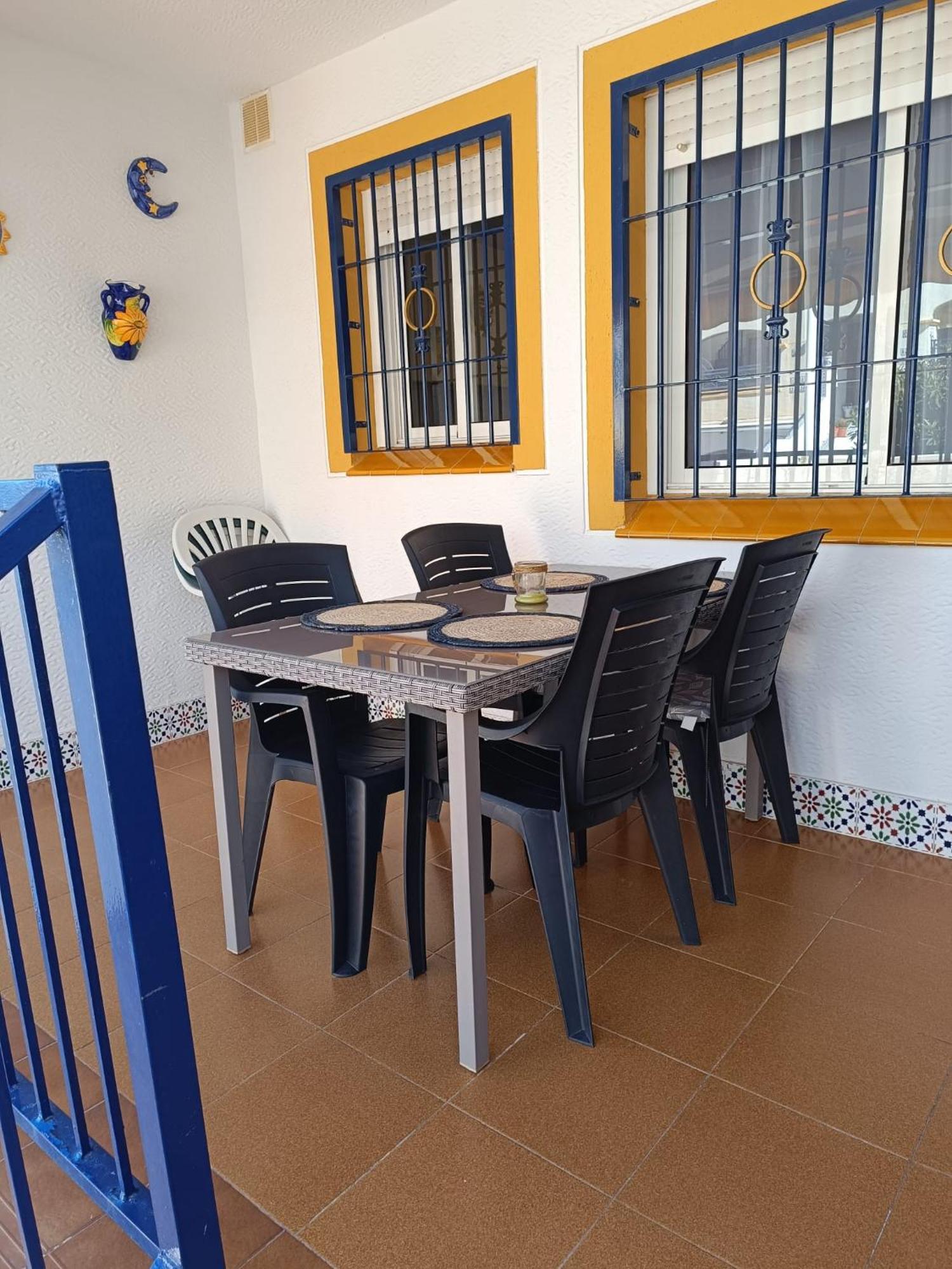 Alhambra Apartments 格兰阿利坎特 外观 照片